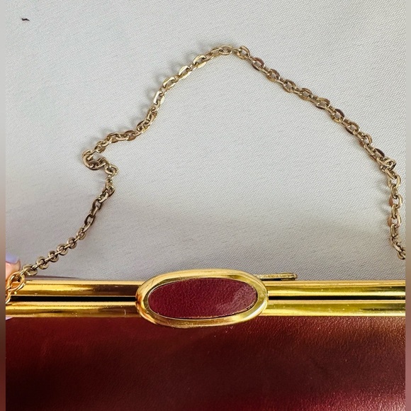 Vintage burgundy, leather clutch handbag - Picture 7 of 7